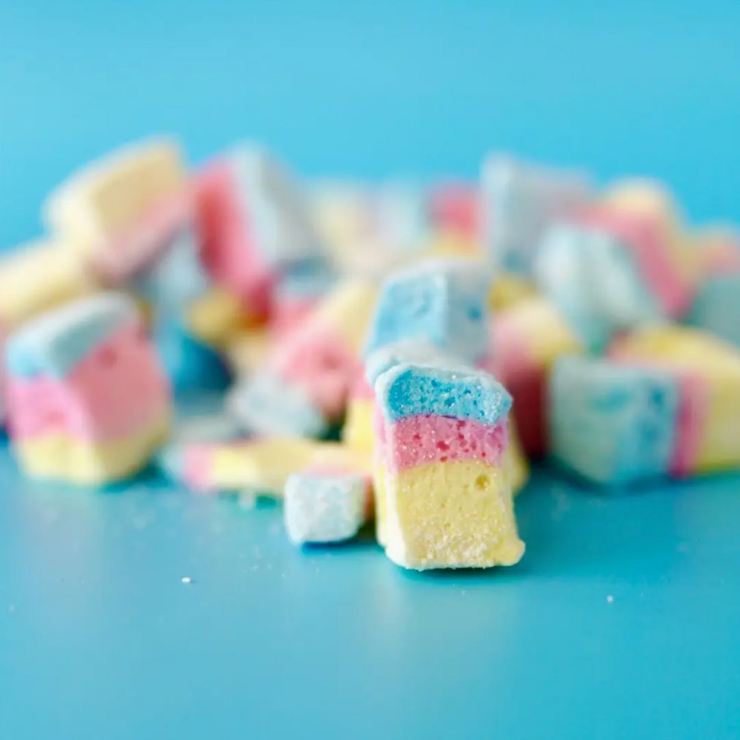 🌈 Rainbow Marshmallows – Fluffy, Fun and Full of Flavor!